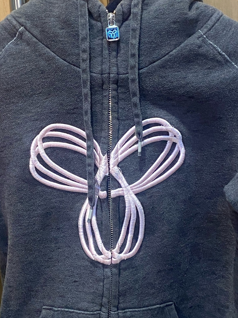 TNA Aritzia Gray Zip-Up Hoodie with Light Pink Logo Slim Fit XS